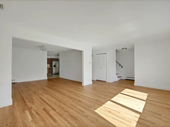 2413 Hammett Avenue image 7 of 26