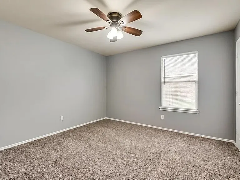 41 Larkspur Dr — Photo 6