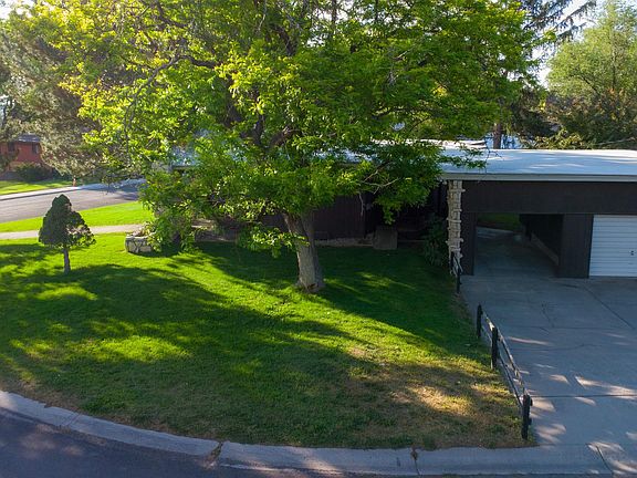 5th image of 130 Princeton Ave