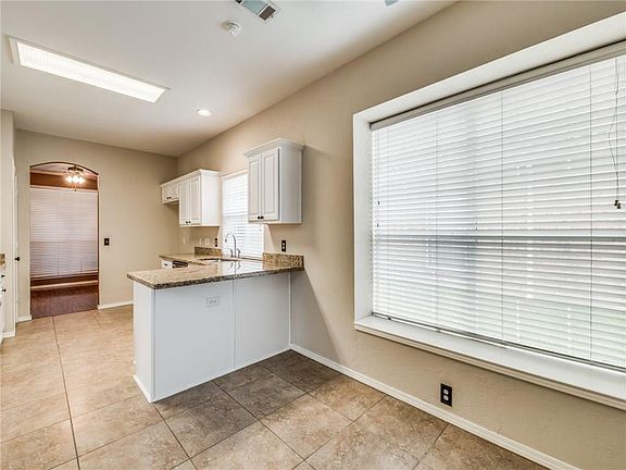 5th image of 10523 Brandenberg Dr
