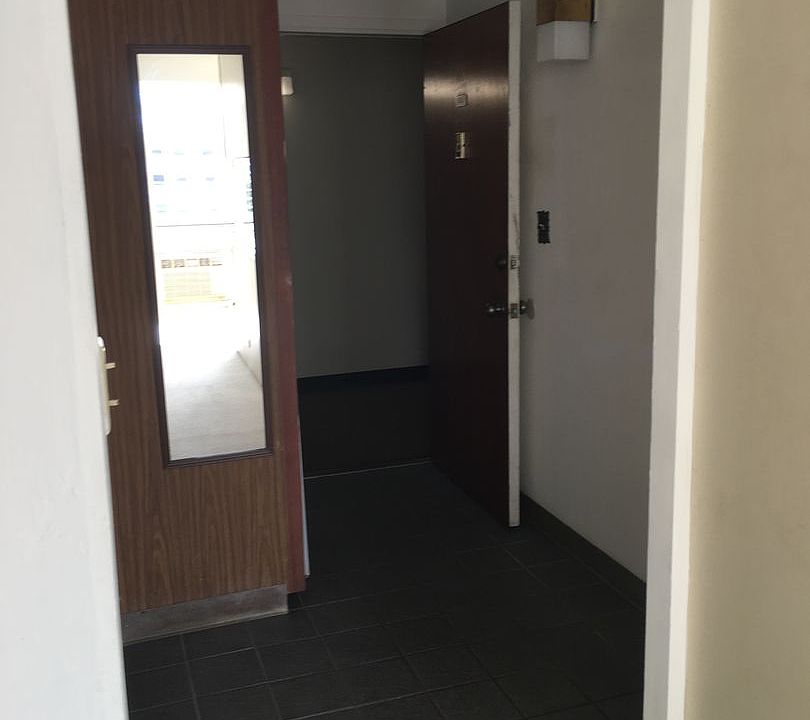 1st image of 818 S King St APT 806