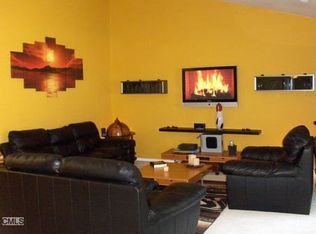 11 Stebbins Close, Ridgefield, CT 06877