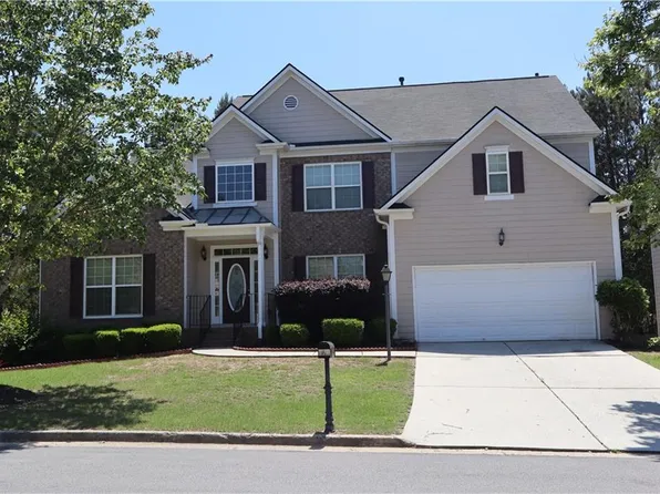 3969 Elm Trace Dr, Loganville, GA 30052
