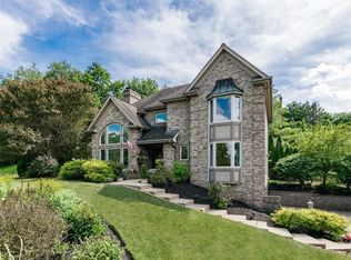 2009 W Grove Dr, Gibsonia, PA 15044