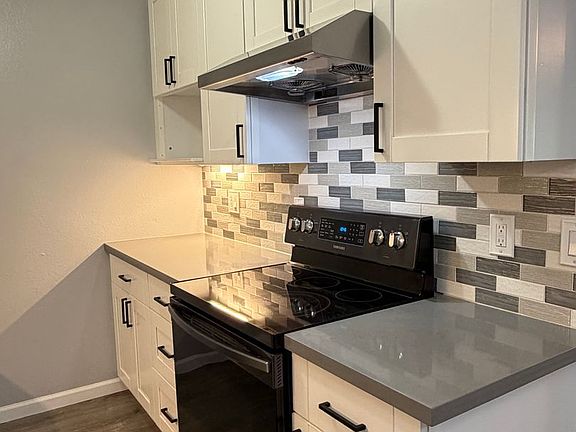 5th image of 240 N Bayshore Blvd APT 207