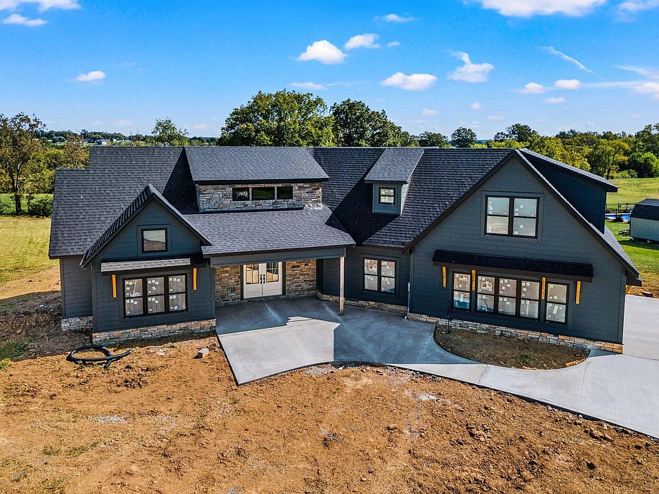 1st image of 340 Tranquil Ln