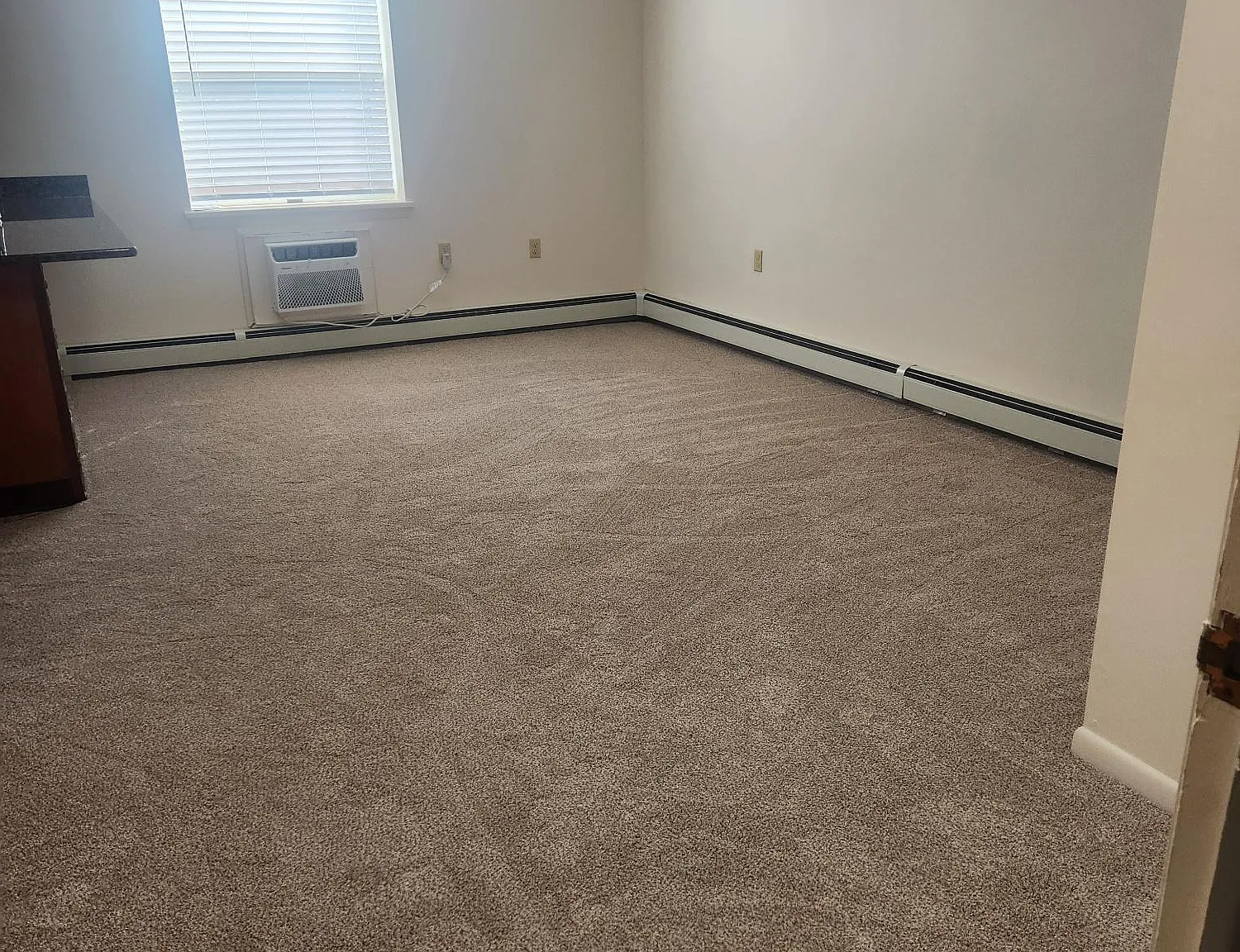 1 bed, $975 — Photo 2