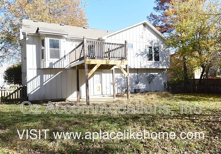 15813 W 125th Ter — Photo 1