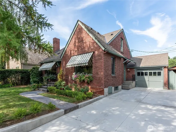 8 Harrison Street, Wenatchee, WA 98801