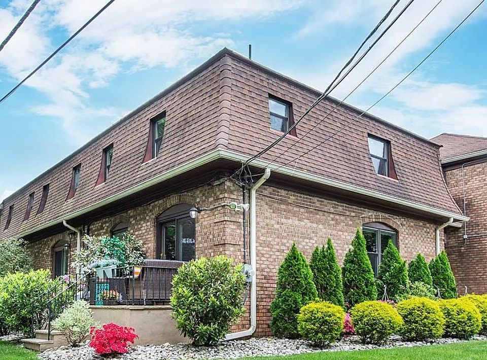 1st image of 694A Bloomfield Ave