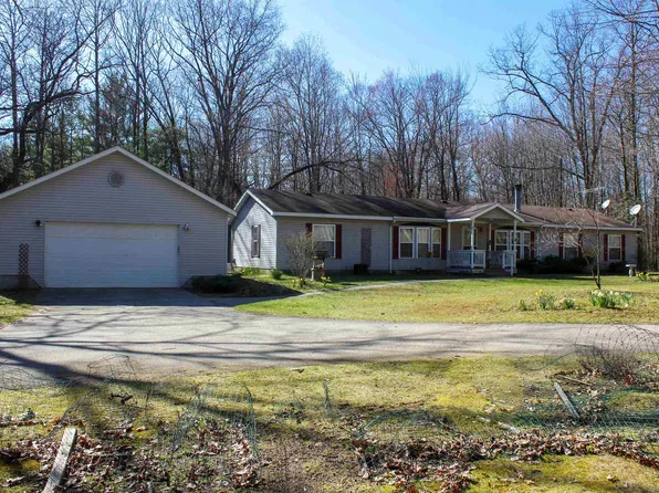 4318 Buckeye Ct, Farwell, MI 48622