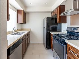 2410 Temple St Property