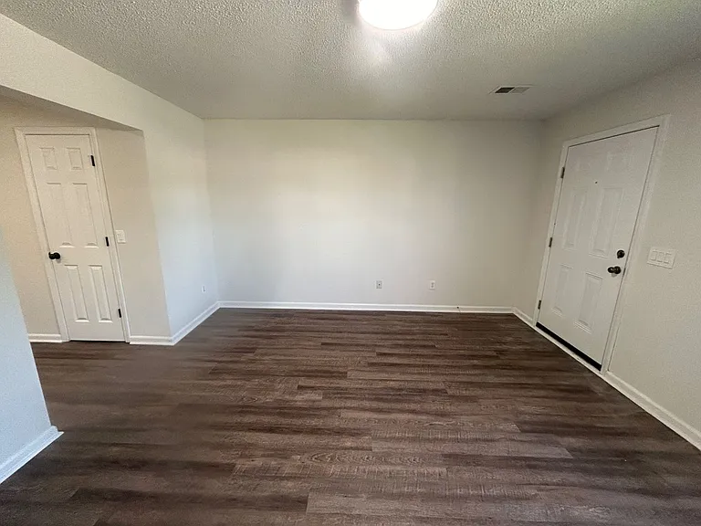 507 Summit Terrace Ct — Photo 8