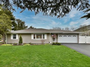 339 N Warwick Ave, Westmont, IL 60559