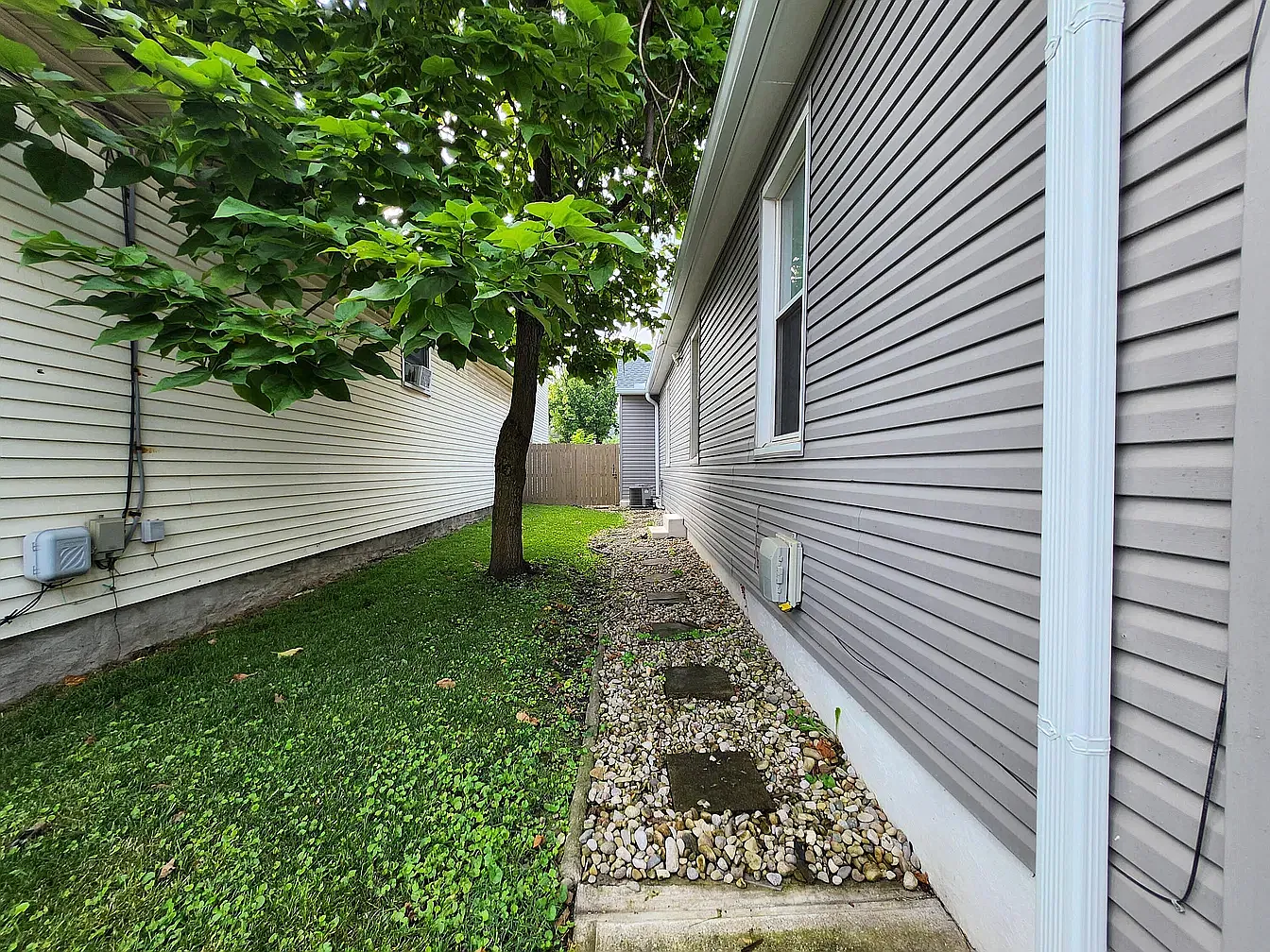 2 bed, 1072 sqft, $1,800 — Photo 4