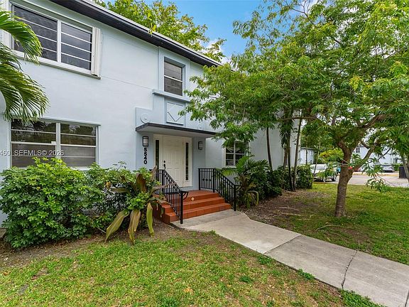 2nd image of 5540 SW 78th St #32C
