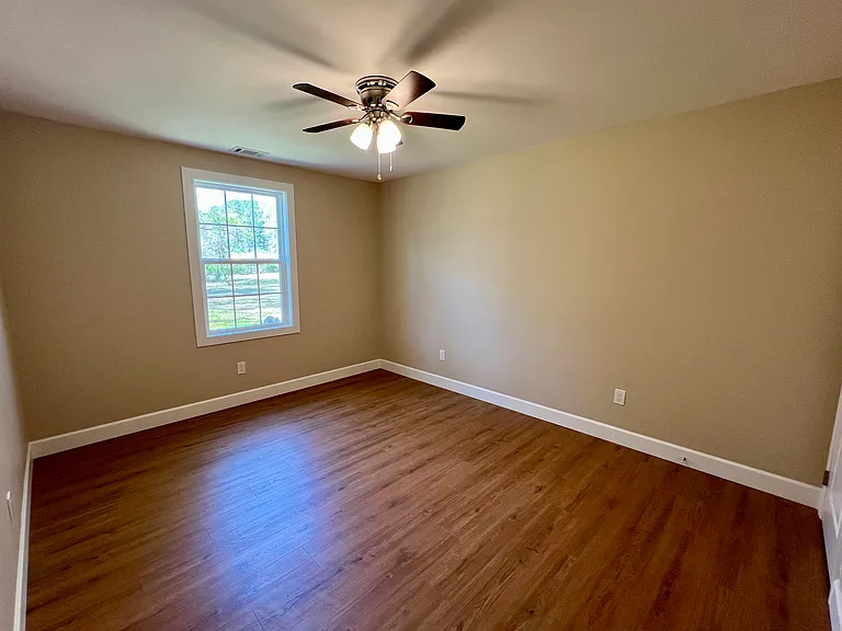 248 O'T Wallace Dr — Photo 2
