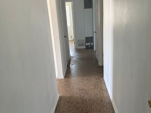 4th image of 745 Bellevue Ave APT 1