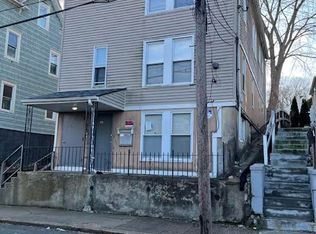 55 Paradis Ave Floor 3, Woonsocket, RI 02895