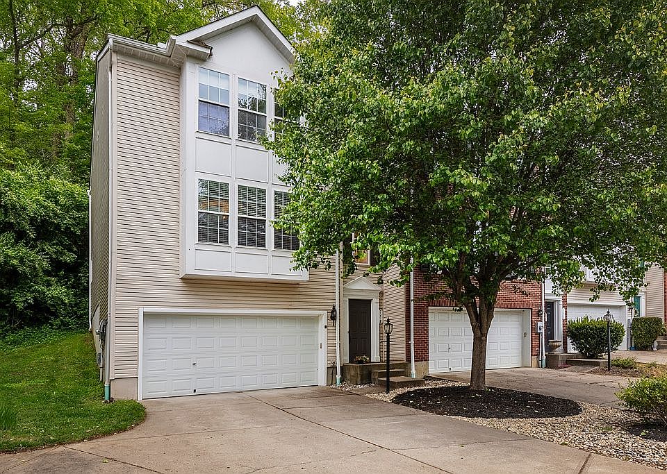 1st image of 7218 Mariemont Cres