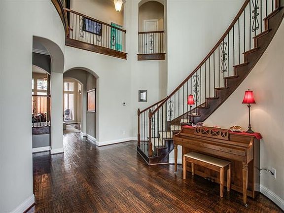 5th image of 3230 Redcliff Ln