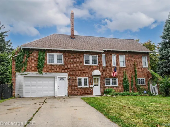 1919 Miller Rd, Flint, MI 48503