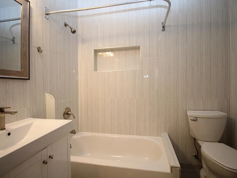 222 Irving Pl #4 — Photo 7