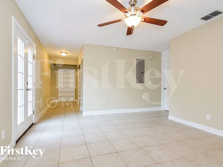 8006 La Serena Dr — Photo 5