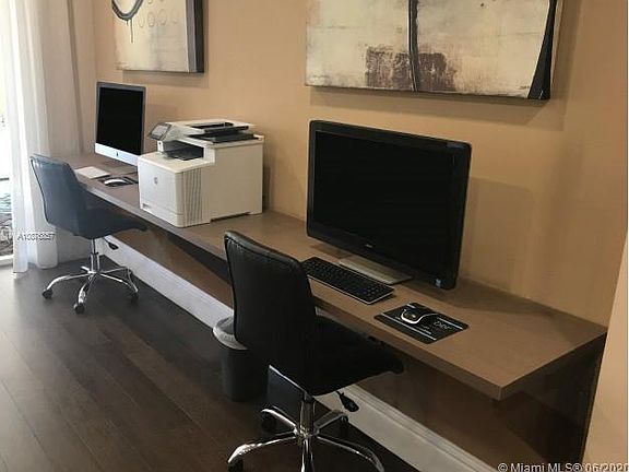 4th image of 9365 SW 77th Ave APT 4009