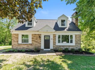 236 Seven Mile Rd NW, Comstock Park, MI 49321