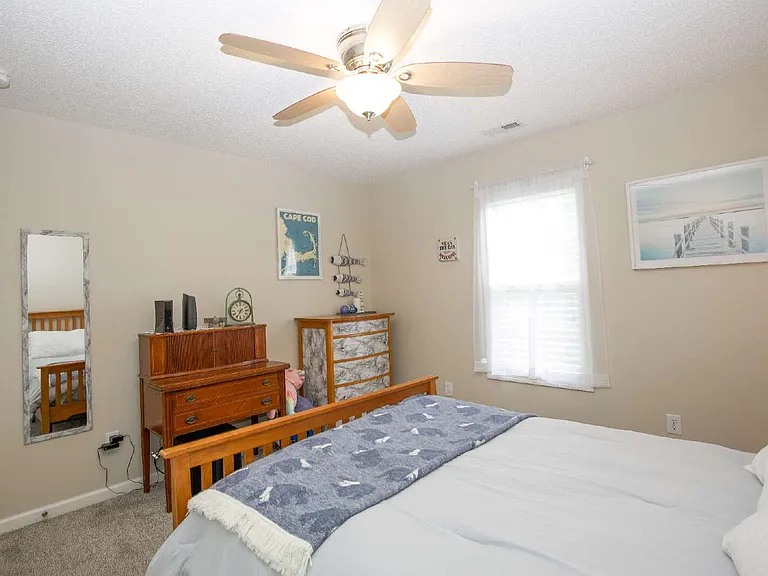 225 Adams Cir — Photo 21