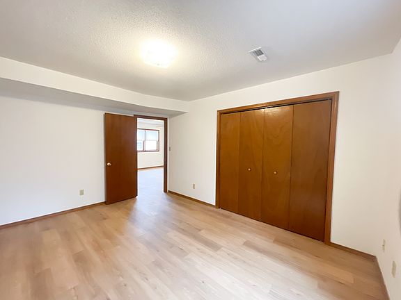 5th image of 1589 Belair Dr #17