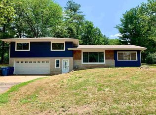 1107 N Bluff St, Albany, IL 61230