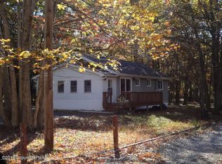 32 Fox Hill Rd, Albrightsville, PA 18210