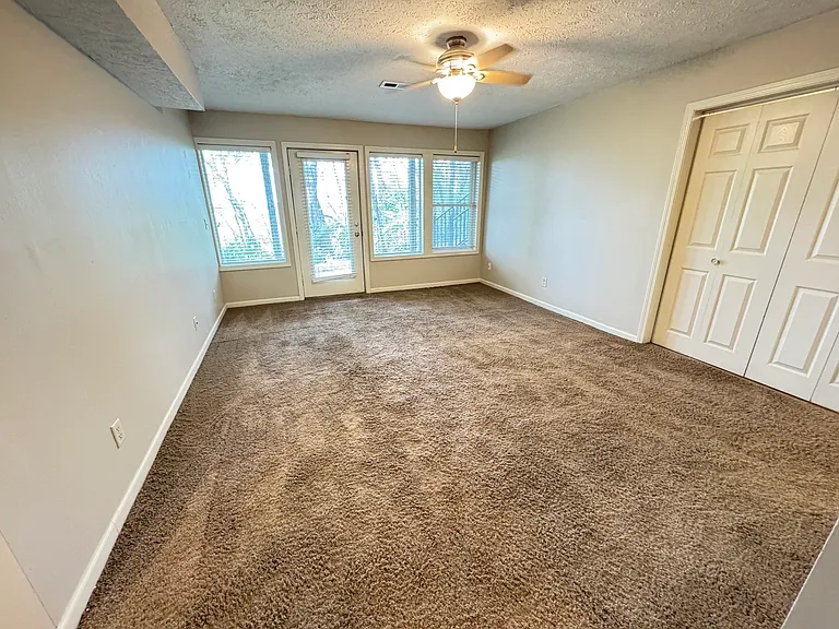 1906 Parkwild Dr #31 — Photo 11