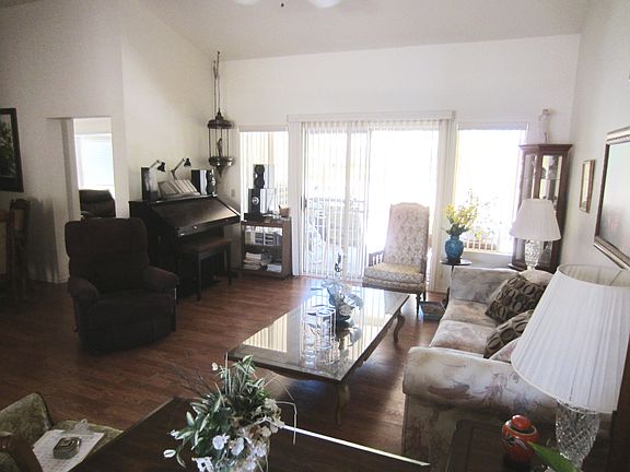 3rd image of 8716 Litchfield Ave