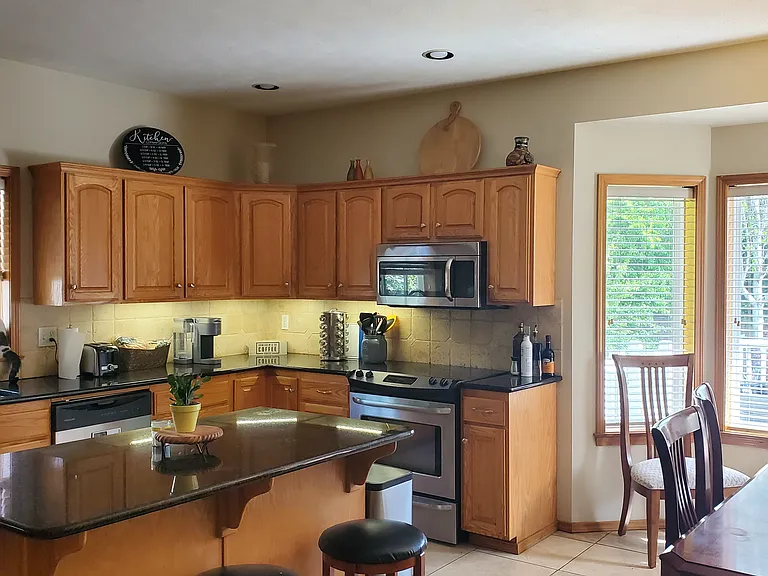 322 W Charlton Ave — Photo 8
