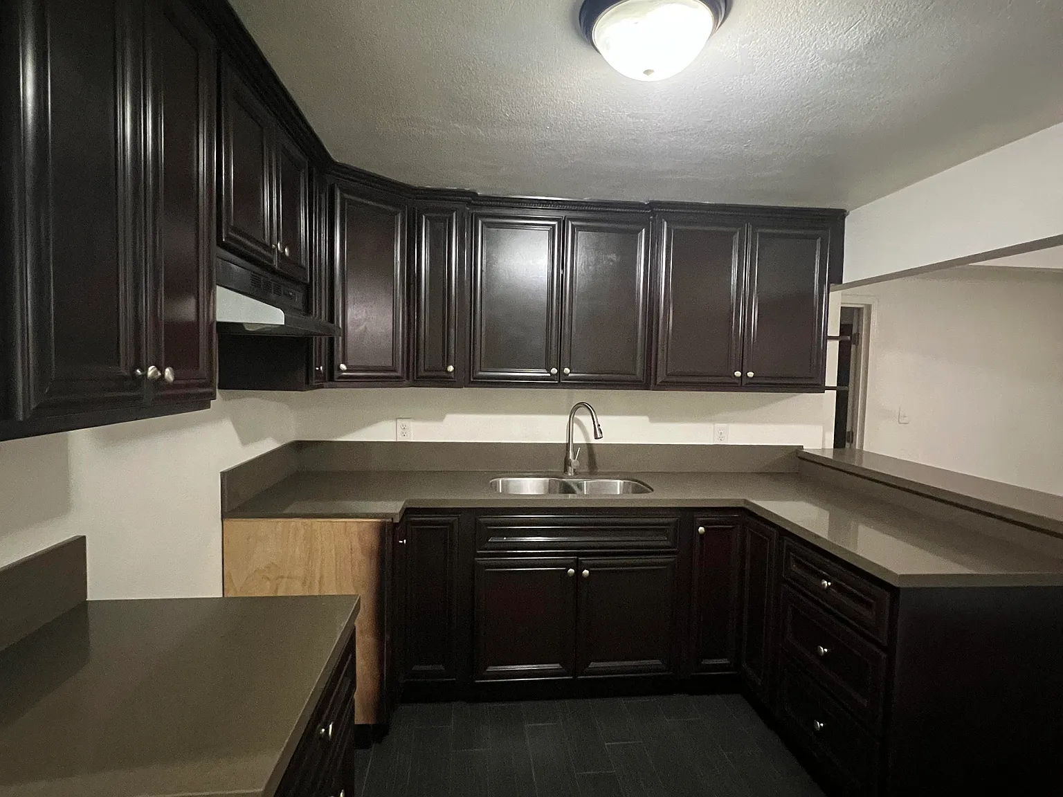 664 S McBride Ave — Photo 4