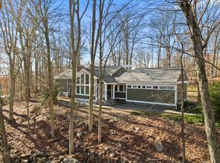 221 Big Oak Rd, Stamford, CT 06903