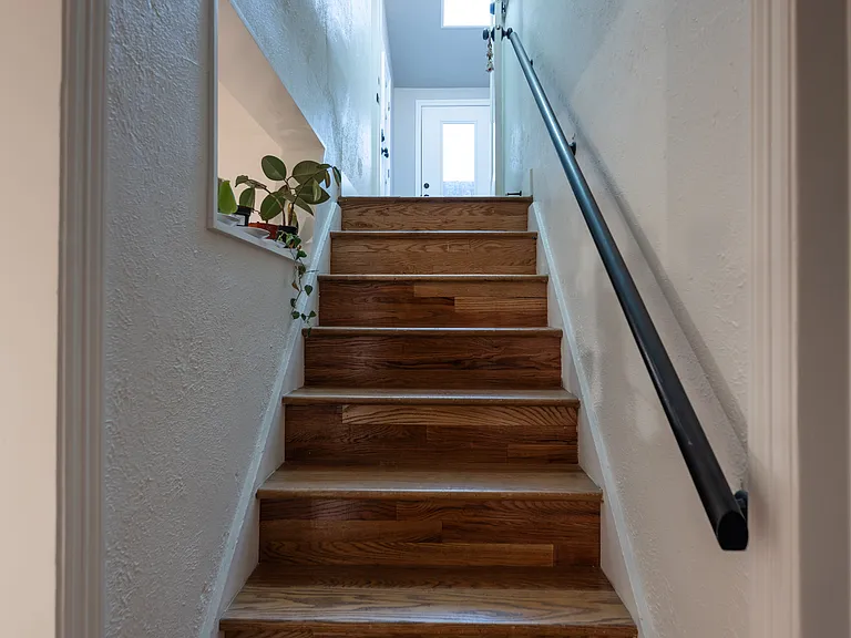 Entry stair
