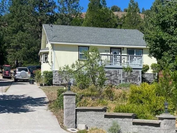 909 S Weed Blvd, Weed, CA 96094