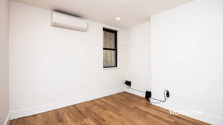 Rented by Nooklyn NYC LLC | media 8