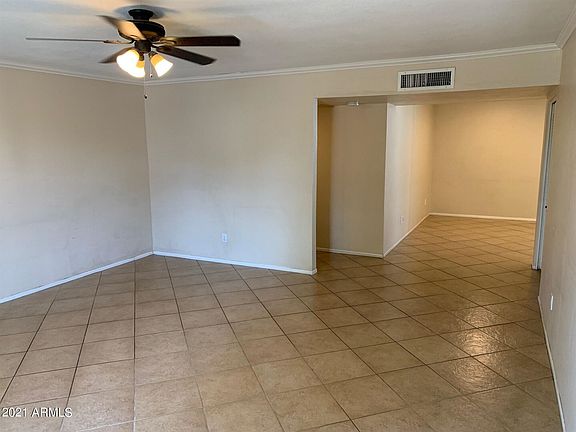4th image of 1630 W Rockwood Dr
