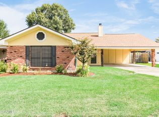 215 Sleepy Hollow Dr, Lafayette, LA 70506
