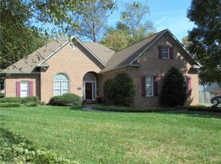 3955 Bridal Crossing Ct, Winston Salem, NC 27106