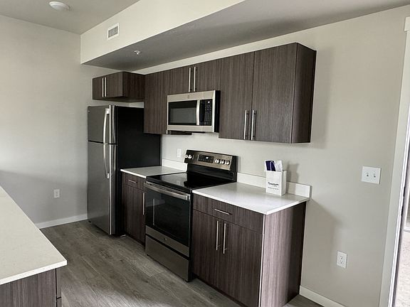 4th image of 528 N 44th St #301