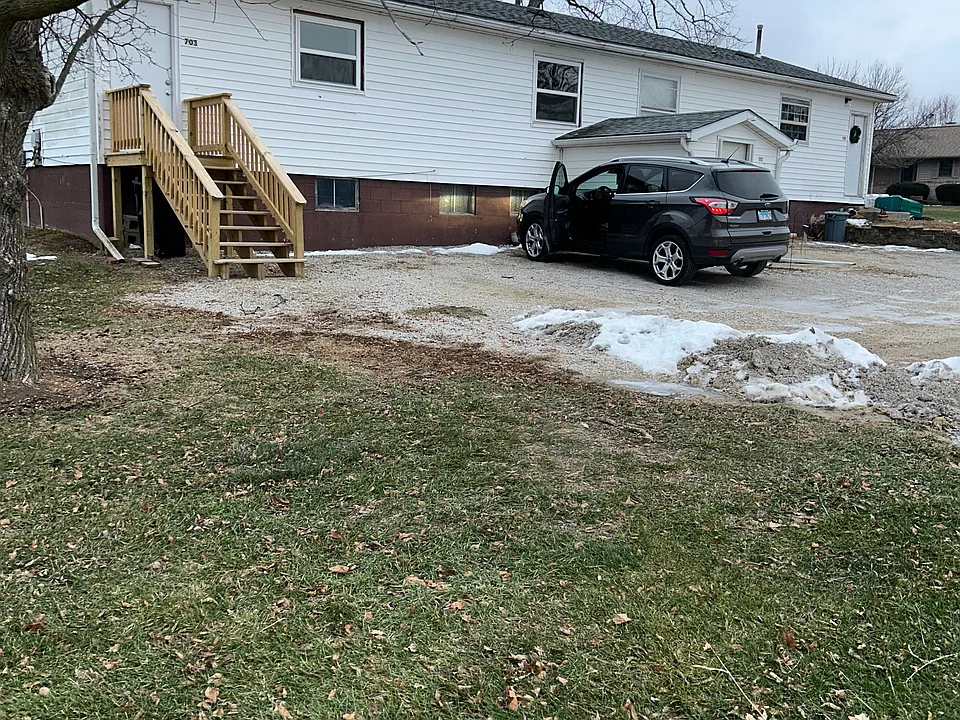 FULL VIEW OF BACK ENTRANCE UNITS.