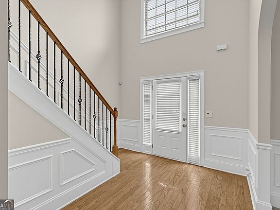 4th image of 217 Saintvry Path