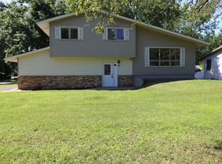 58 105th Ave NW, Coon Rapids, MN 55448