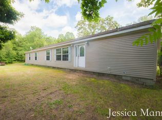 10857 Bailey Rd, Ravenna, MI 49451